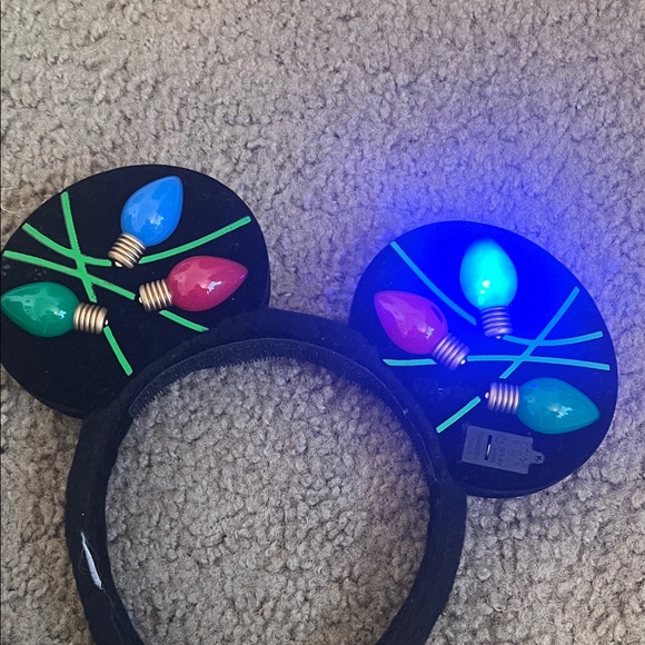 Festive Mouse Ear Headband with Lights - Picture 8 of 9